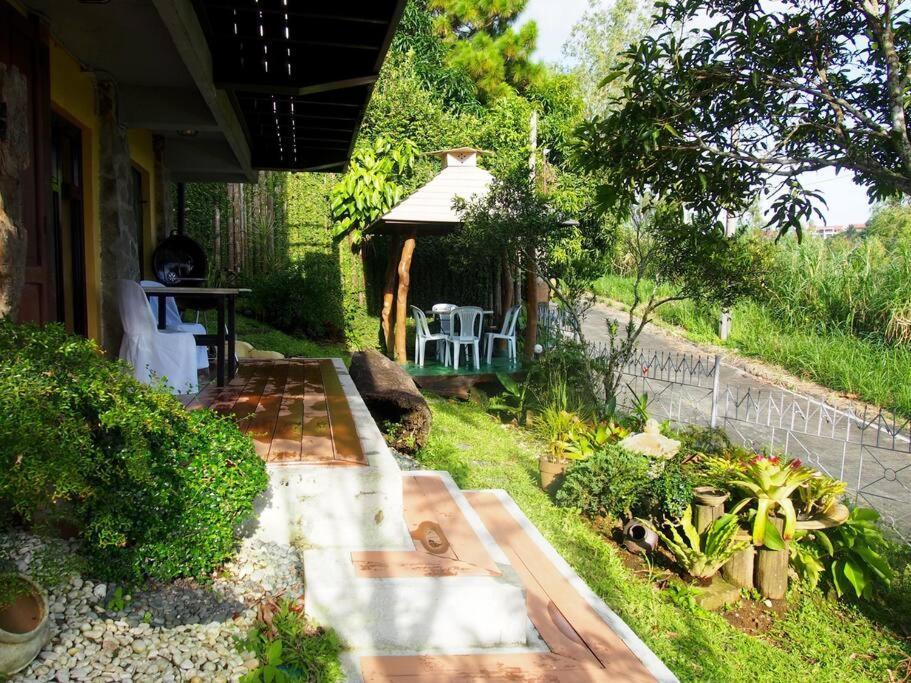 Cozy, Relaxing Suite With Private Bathtub & Kitchen Tagaytay City Exterior photo